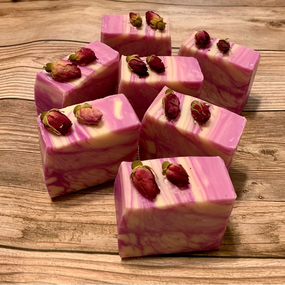 Hand Crafted Artisan Soap with Dried Rose Buds - Picture 4 of 6